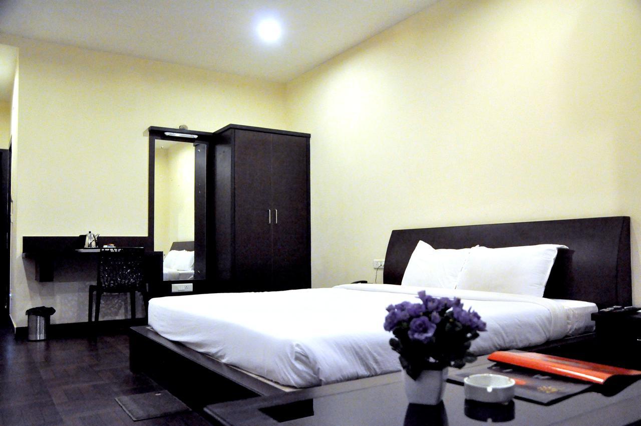 Hotel Suncity Palace Jharsuguda Экстерьер фото
