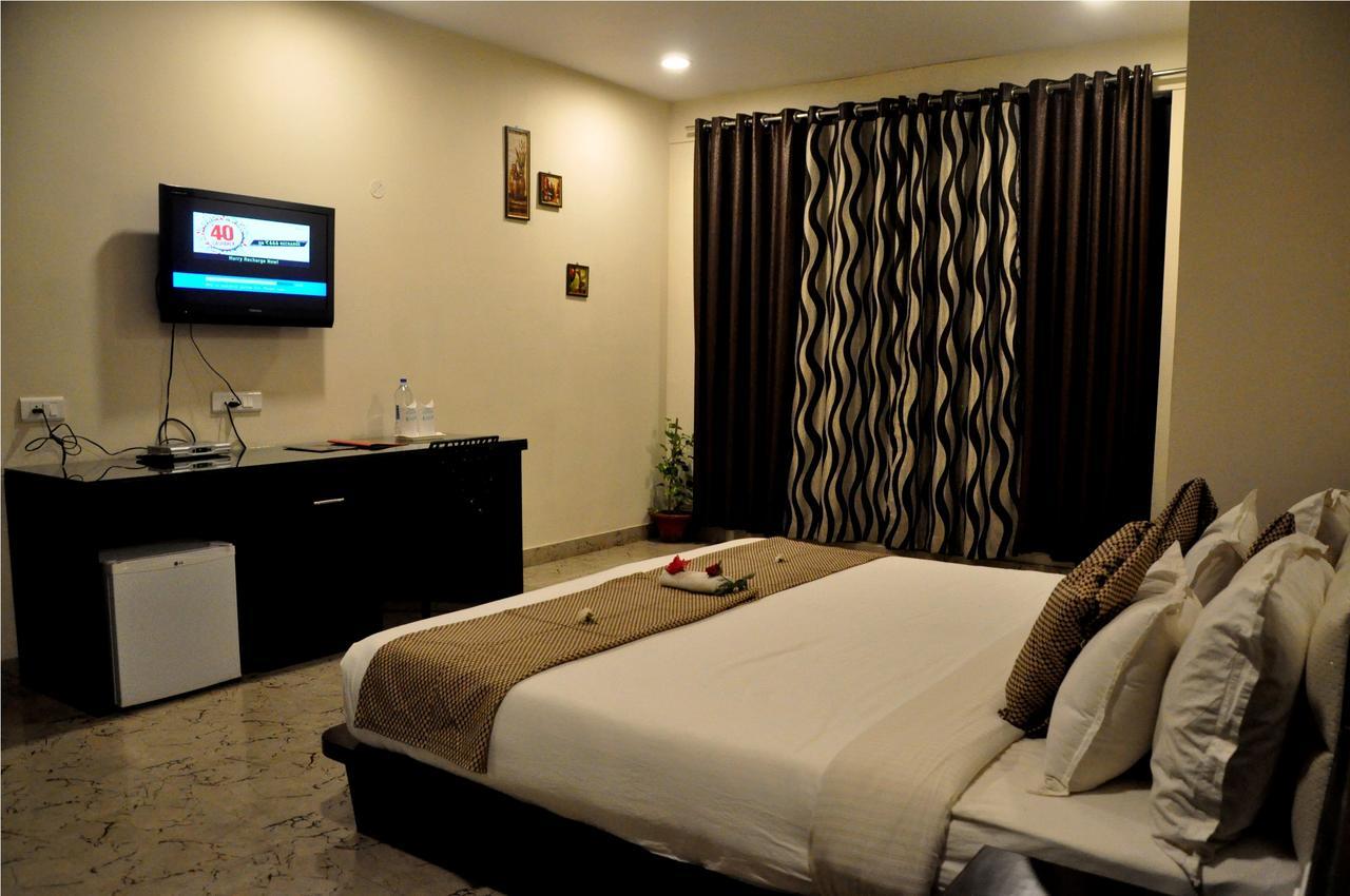 Hotel Suncity Palace Jharsuguda Экстерьер фото